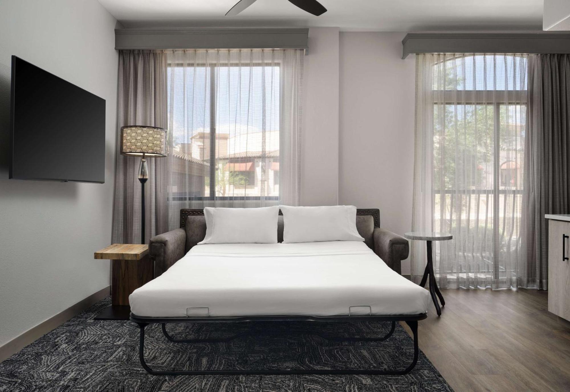 Embassy - Paloma Village Hotel Casas Adobes